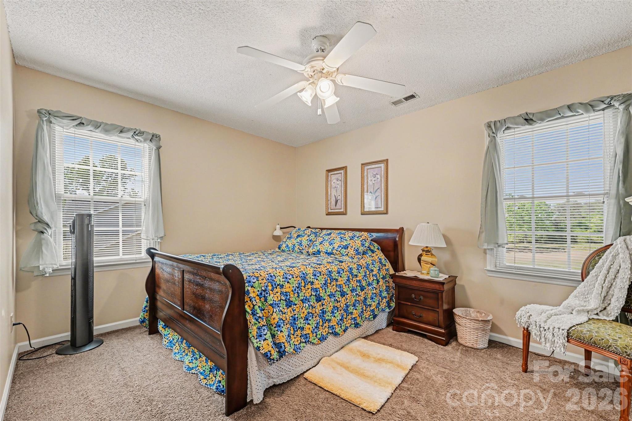4051 Pinecrest Drive NE Hickory NC 28601
