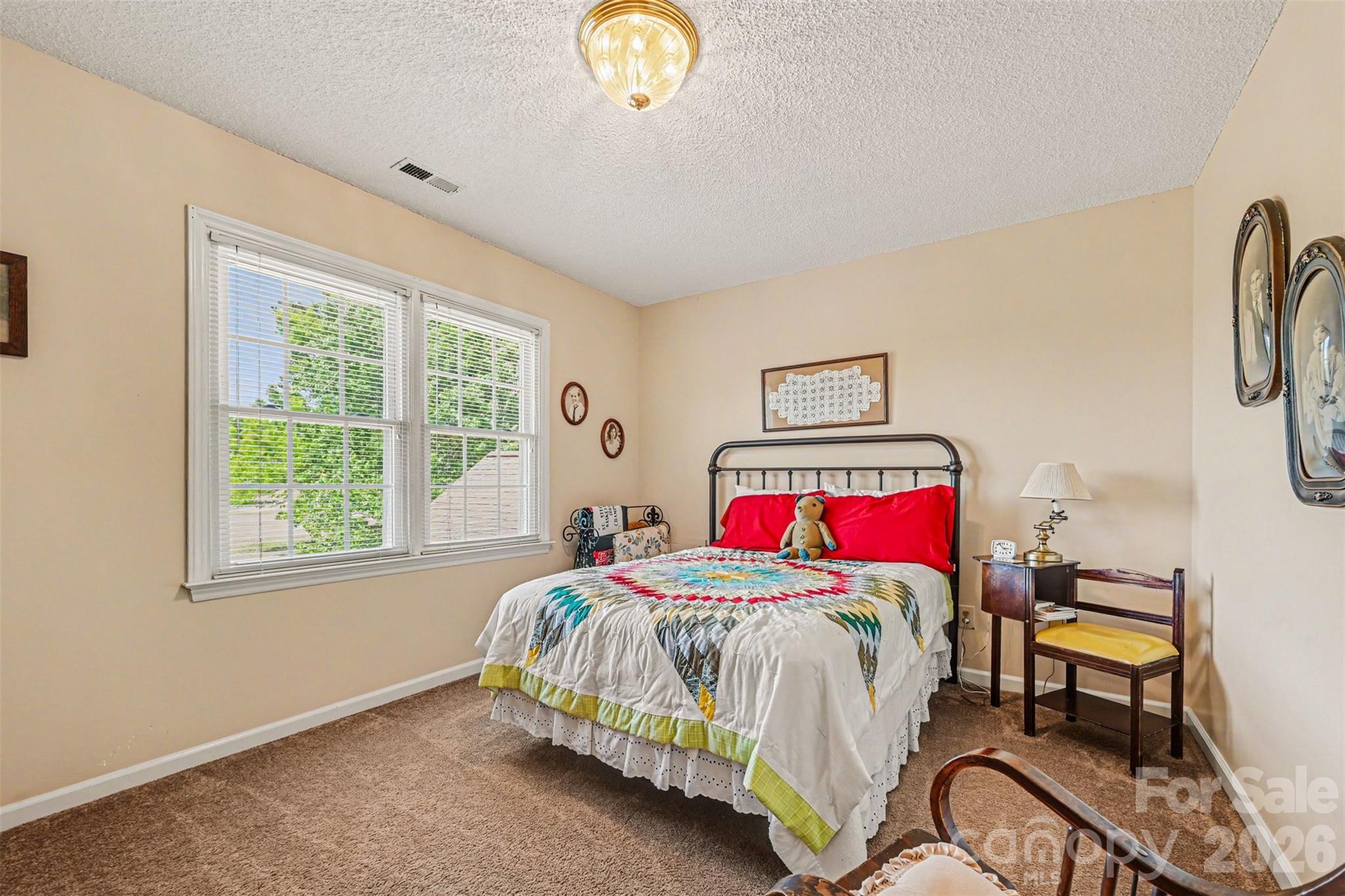 4051 Pinecrest Drive NE Hickory NC 28601