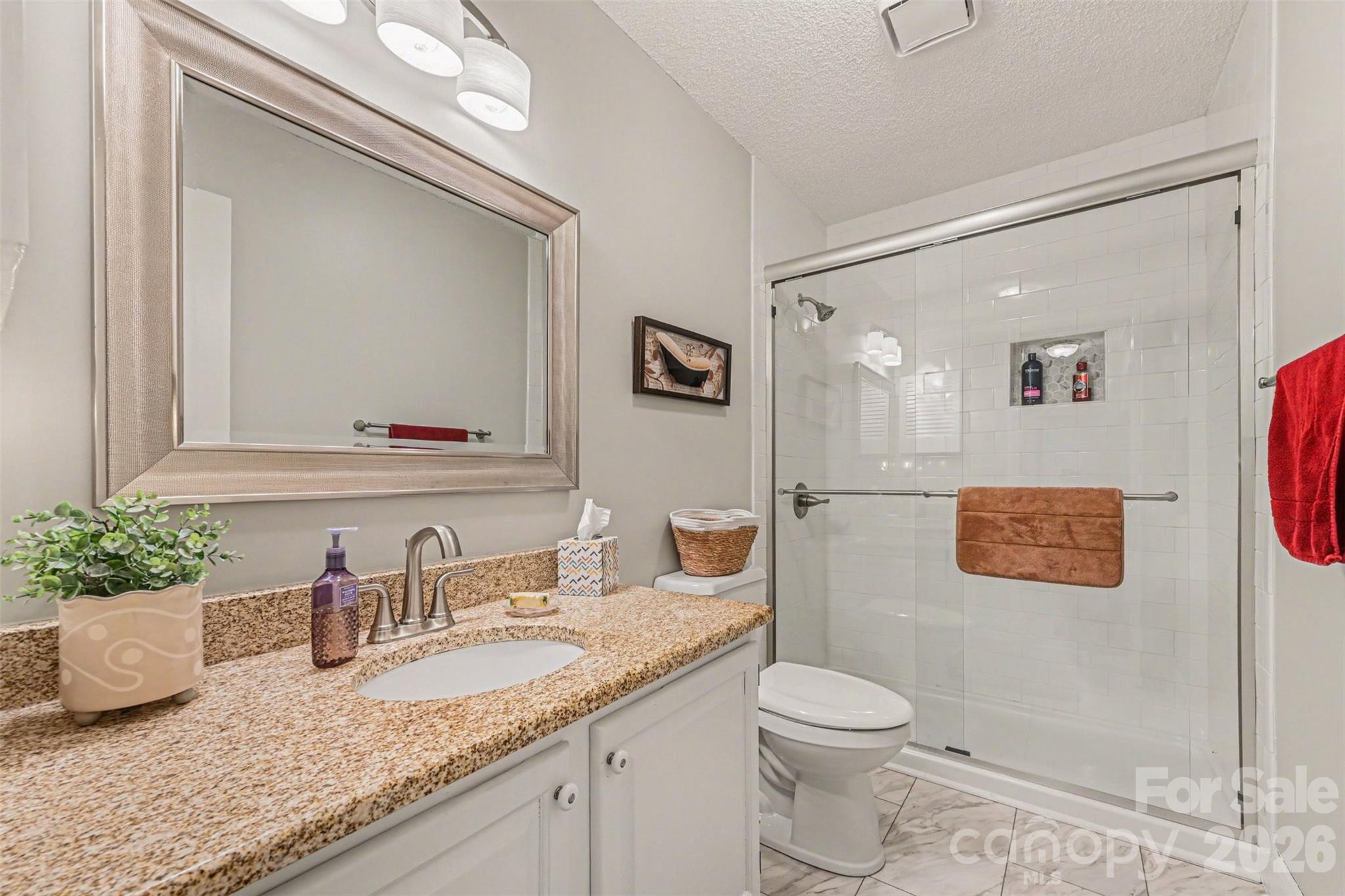 4051 Pinecrest Drive NE Hickory NC 28601