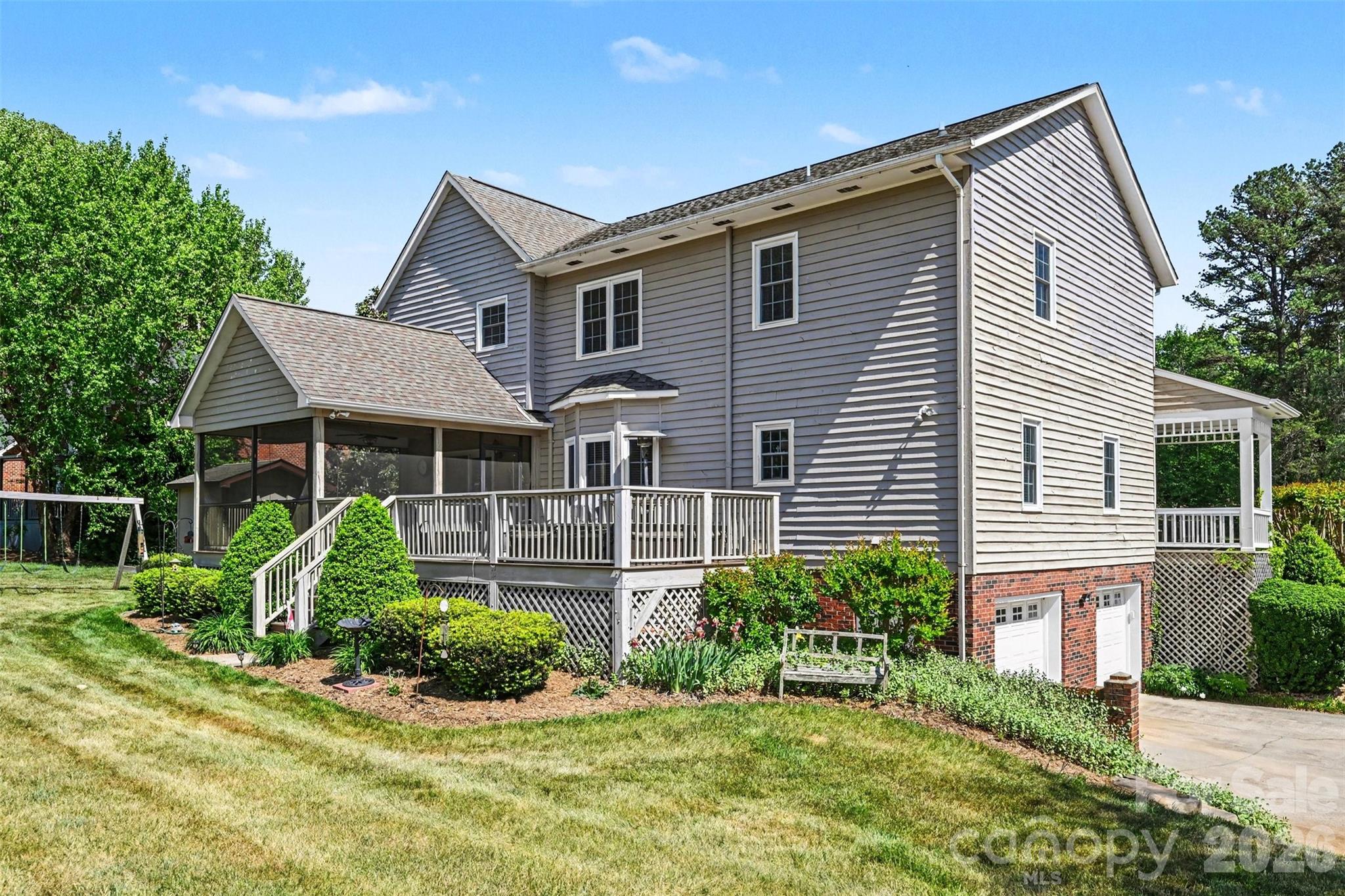 4051 Pinecrest Drive NE Hickory NC 28601