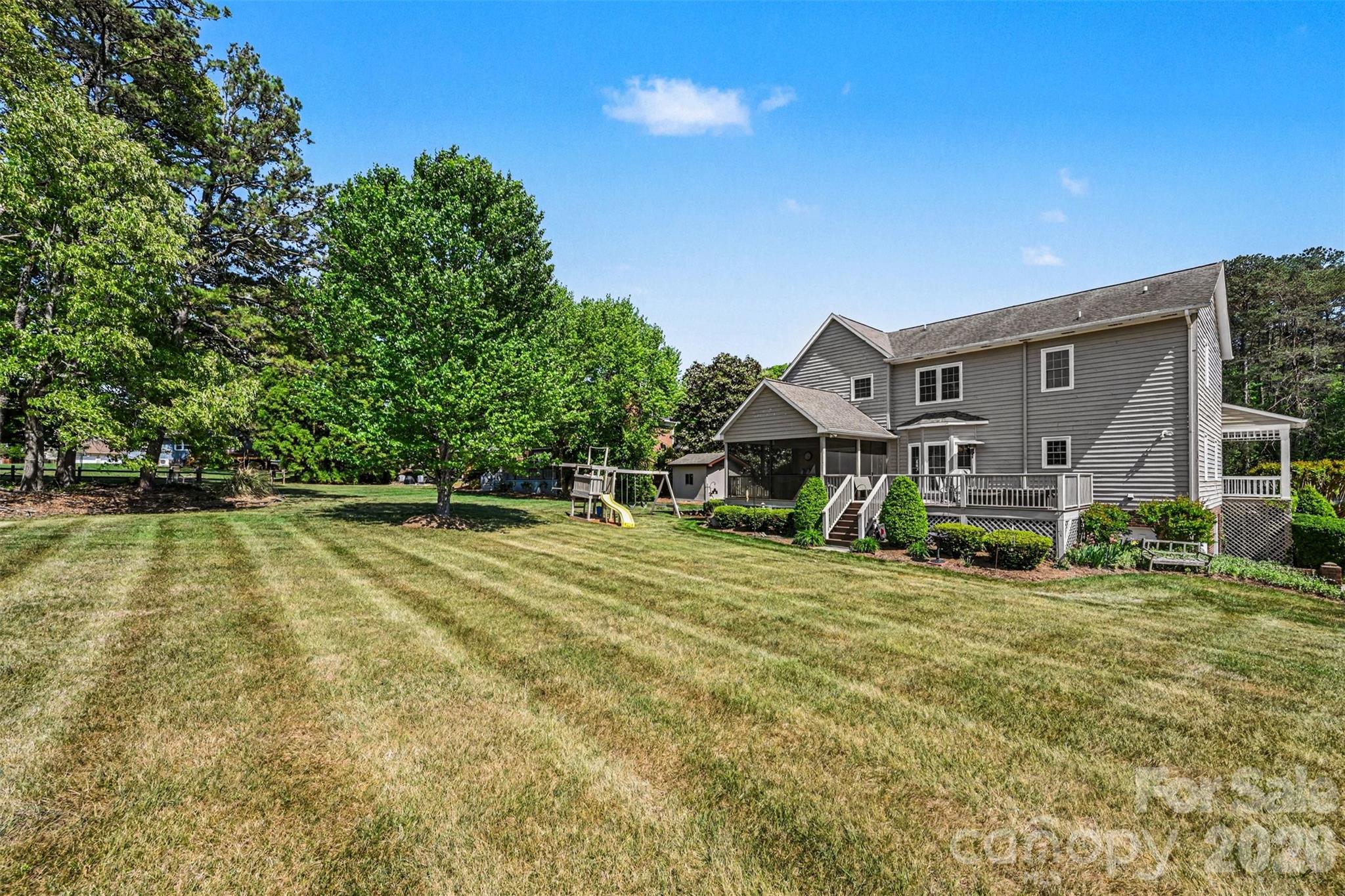 4051 Pinecrest Drive NE Hickory NC 28601