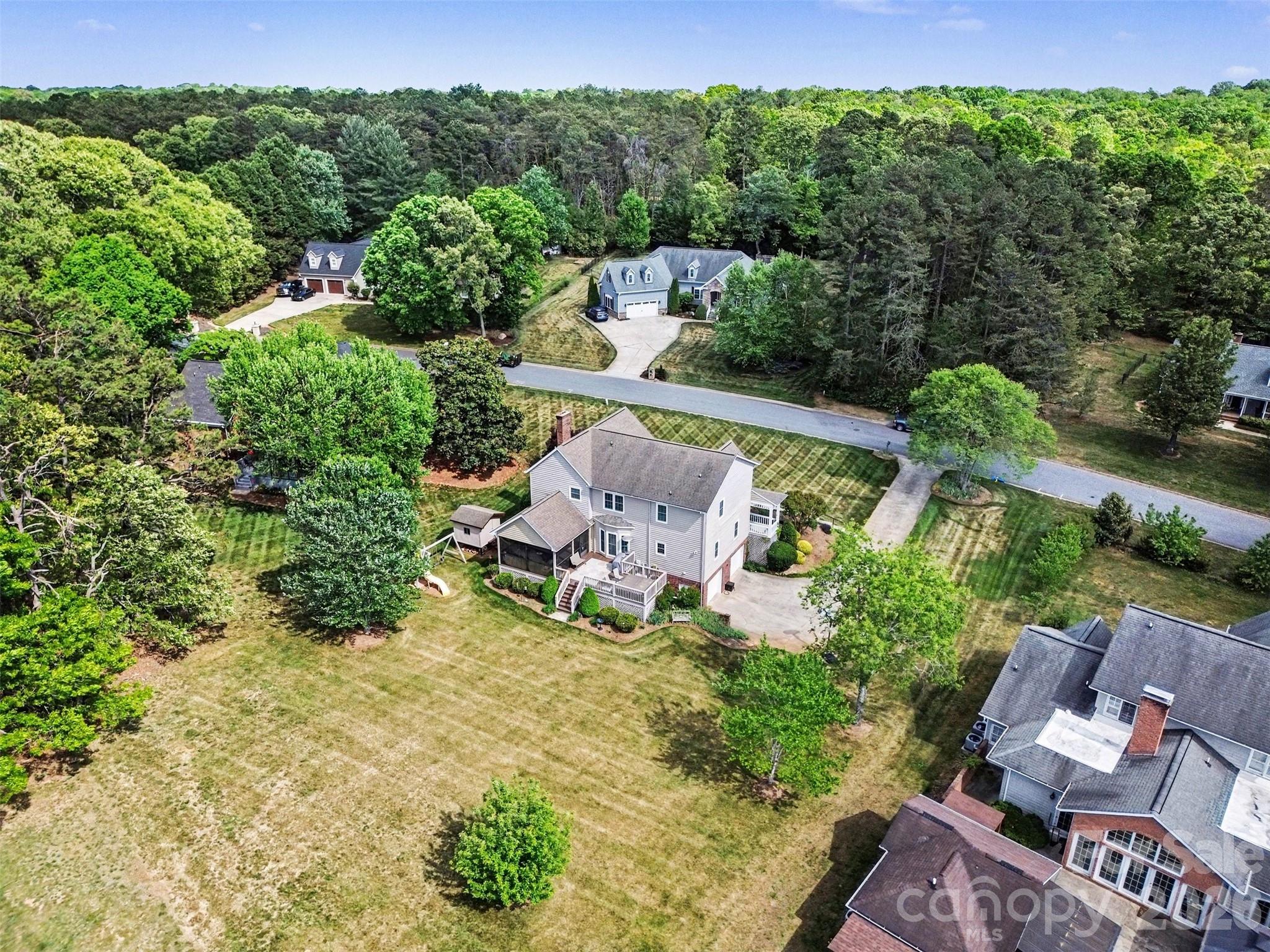 4051 Pinecrest Drive NE Hickory NC 28601