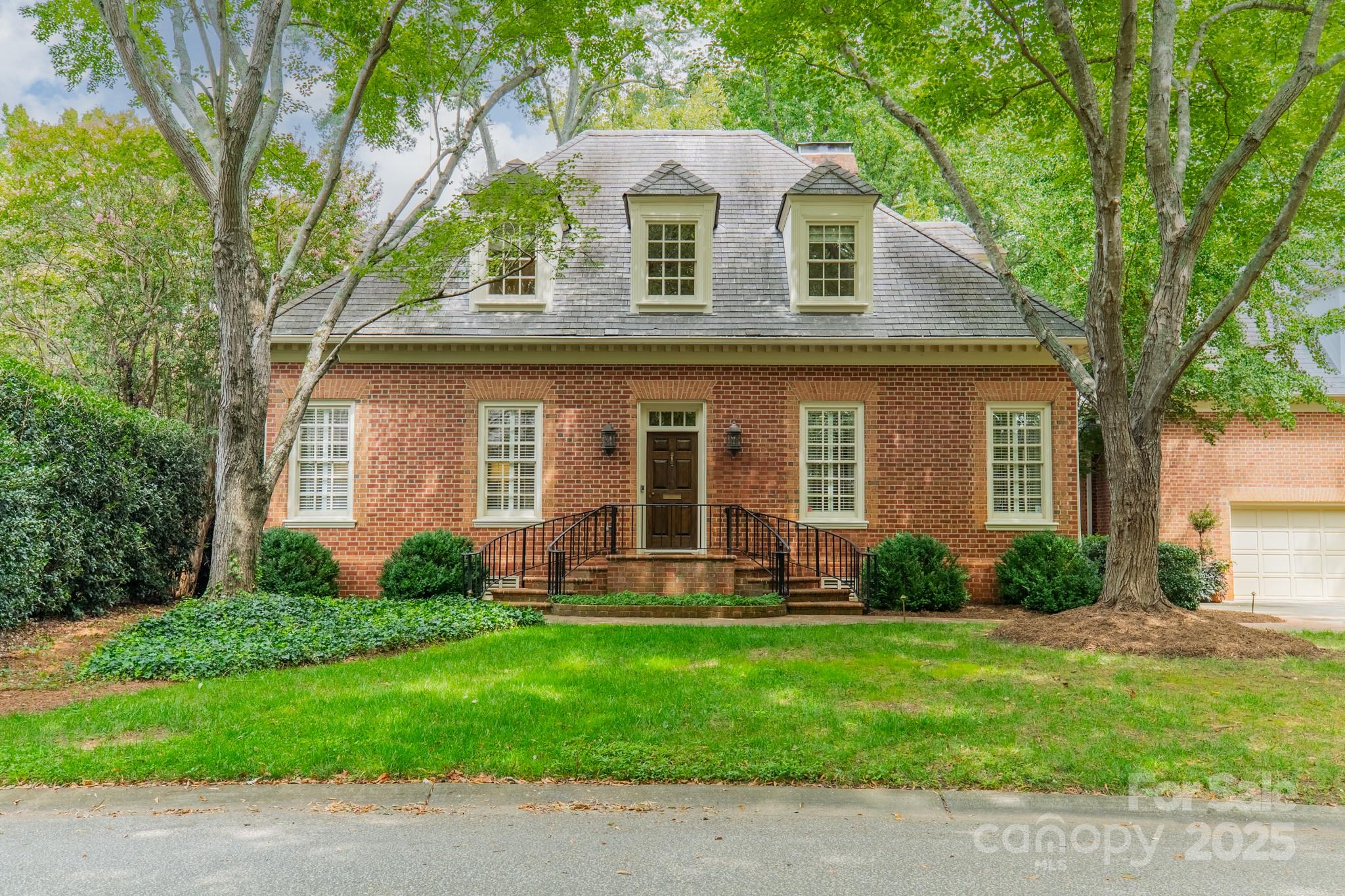 621 Hungerford Place Charlotte NC 28207