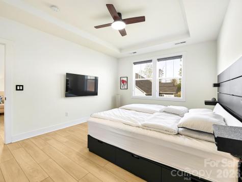21 N Christie Court Fletcher NC 28732