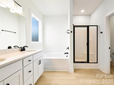 21 N Christie Court Fletcher NC 28732