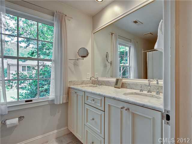 2029 Radcliffe Avenue Charlotte NC 28207