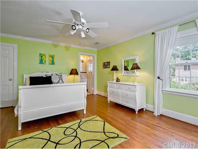 2029 Radcliffe Avenue Charlotte NC 28207