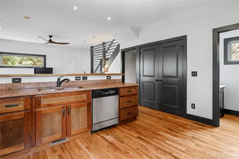 354 Riverview Drive Asheville NC 28806