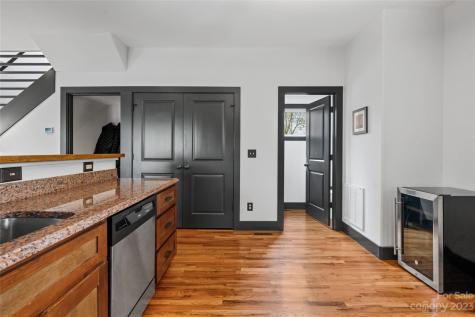 354 Riverview Drive Asheville NC 28806
