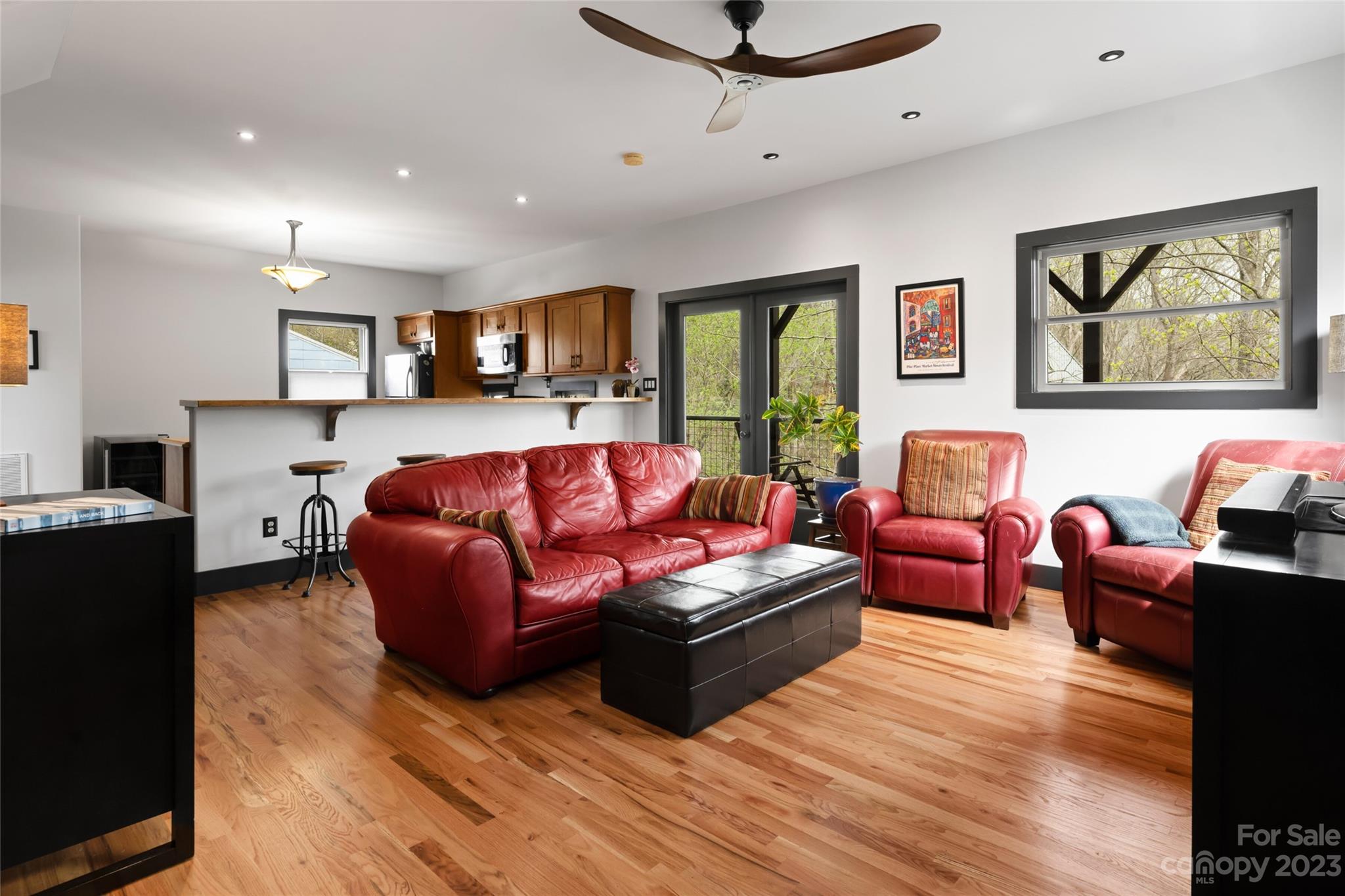 354 Riverview Drive Asheville NC 28806