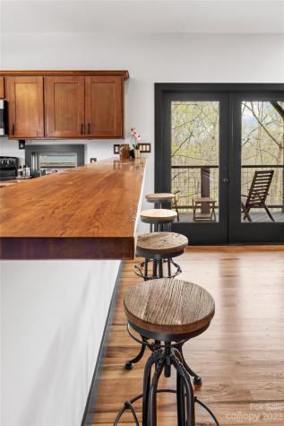 354 Riverview Drive Asheville NC 28806