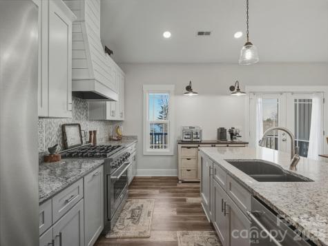 9464 Riviera Drive Sherrills Ford NC 28673