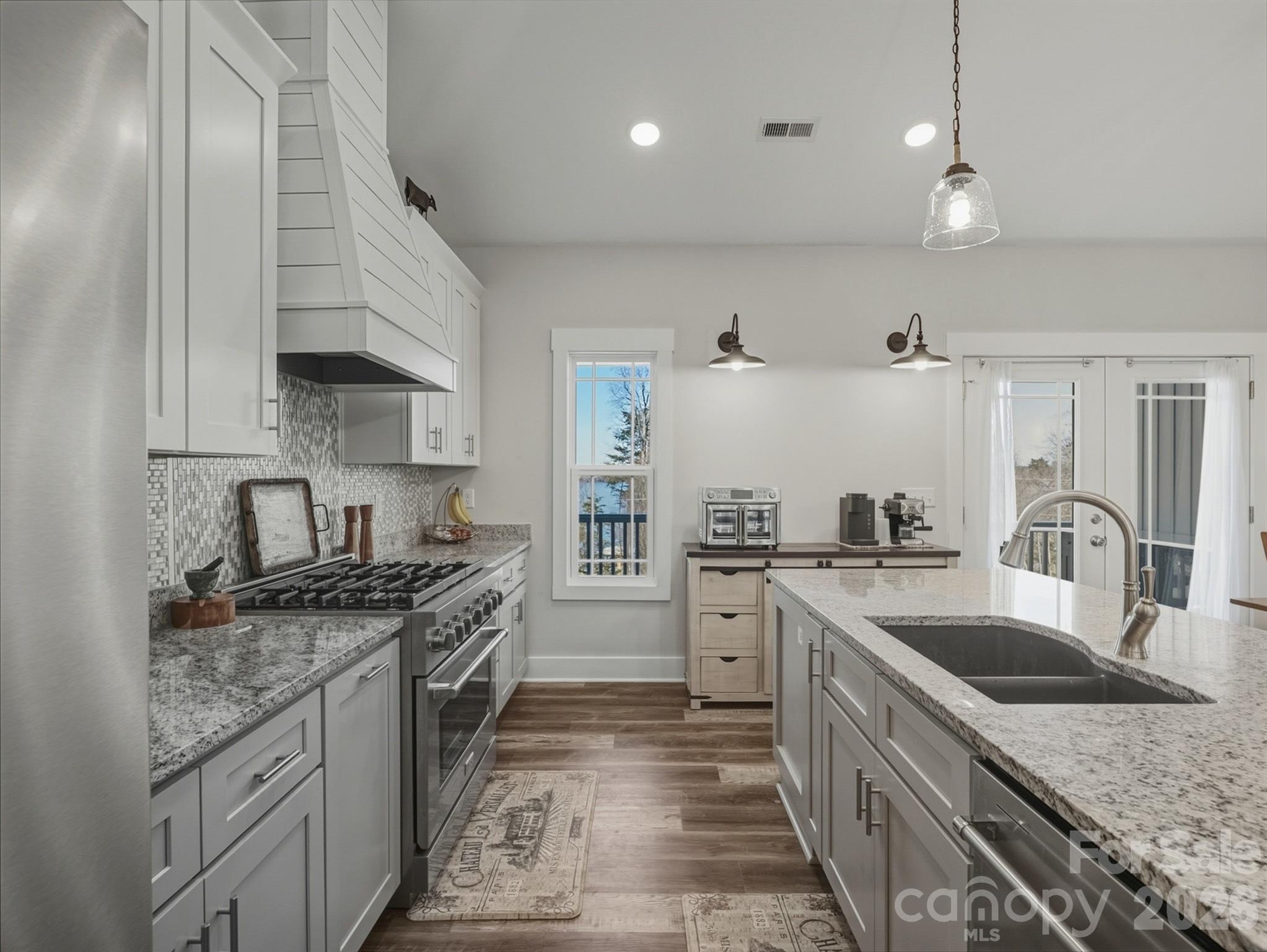 9464 Riviera Drive Sherrills Ford NC 28673