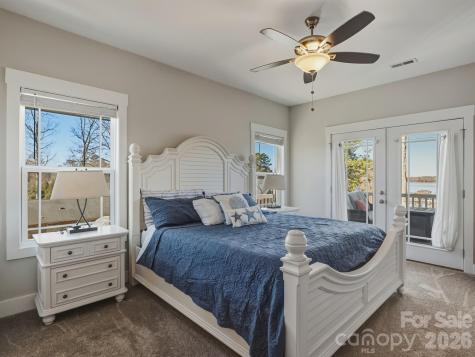 9464 Riviera Drive Sherrills Ford NC 28673