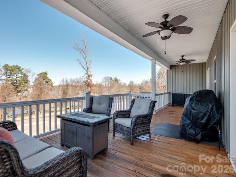9464 Riviera Drive Sherrills Ford NC 28673