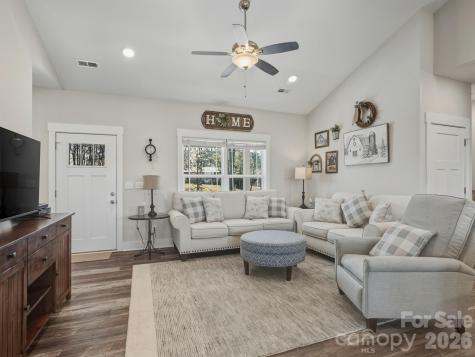 9464 Riviera Drive Sherrills Ford NC 28673