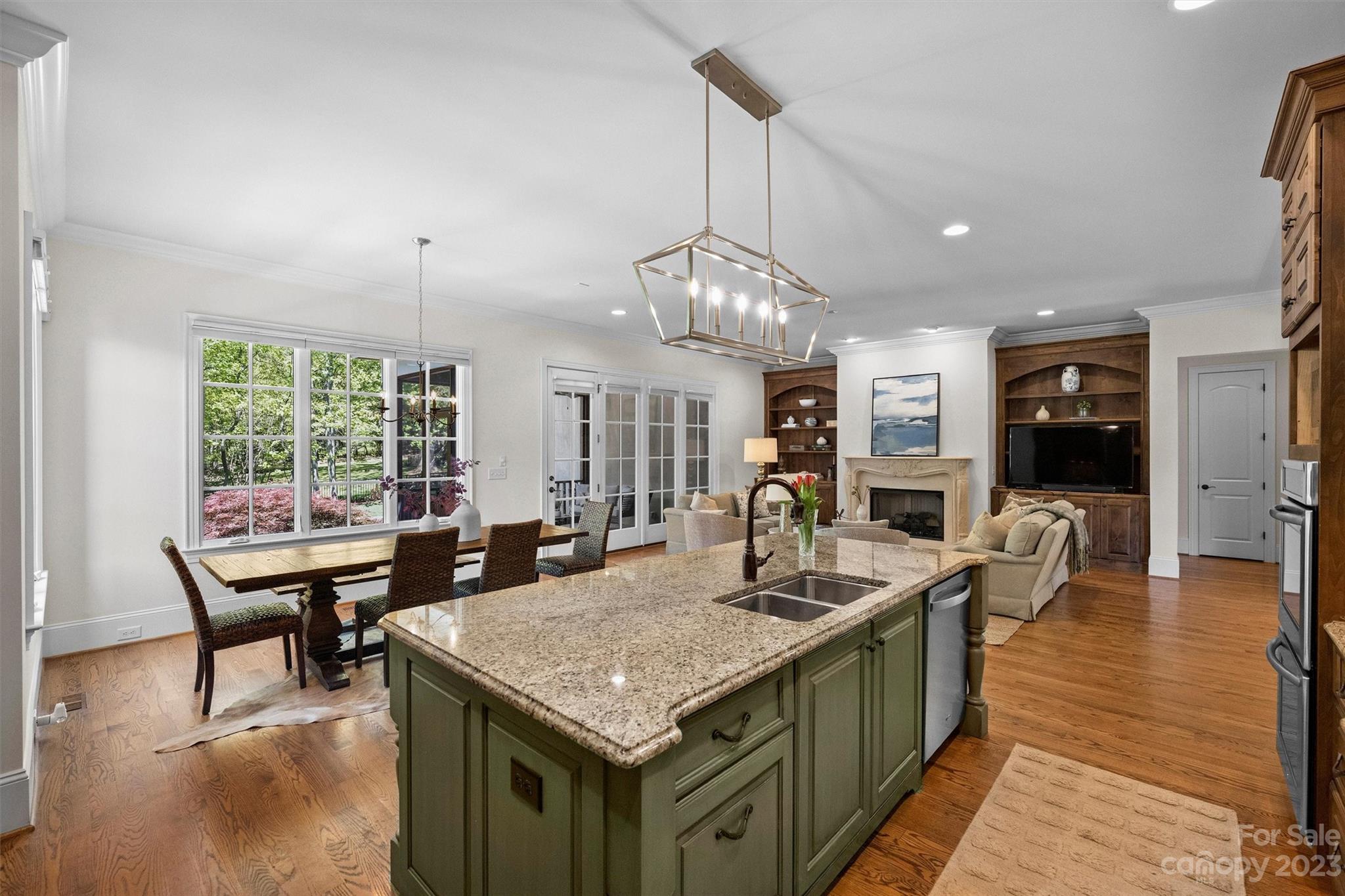 312 Wellingshire Court Matthews NC 28105