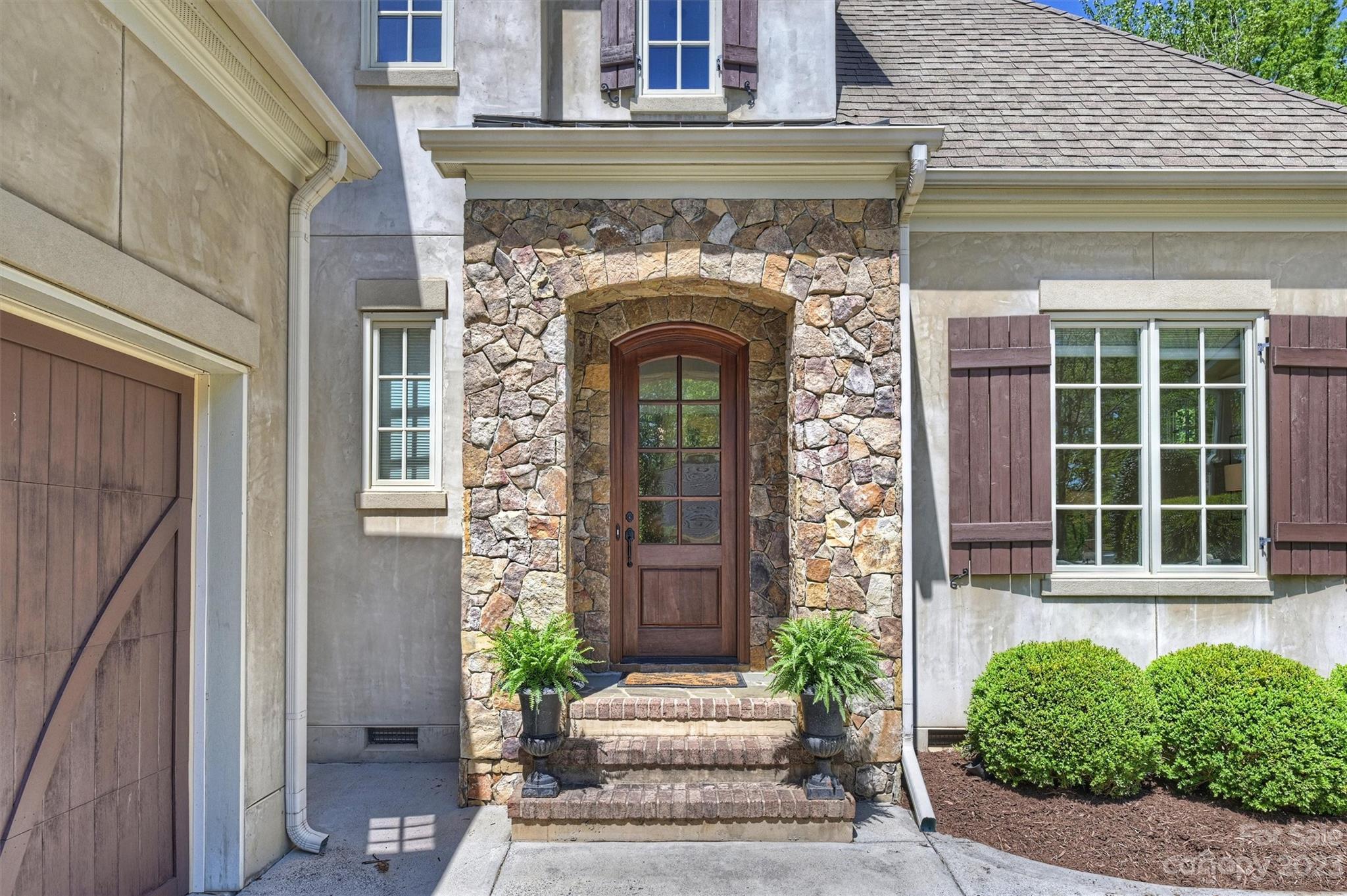 312 Wellingshire Court Matthews NC 28105