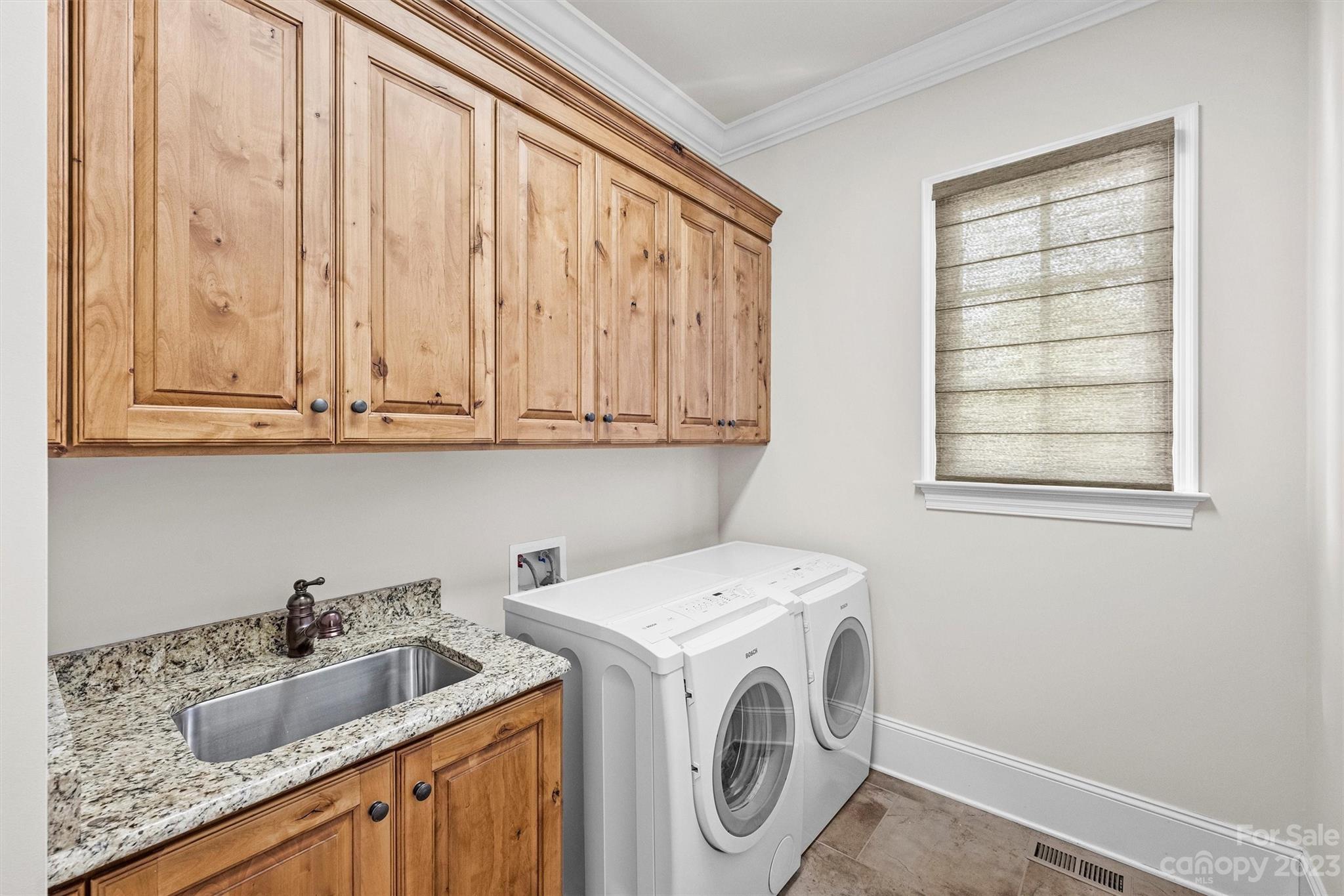 312 Wellingshire Court Matthews NC 28105