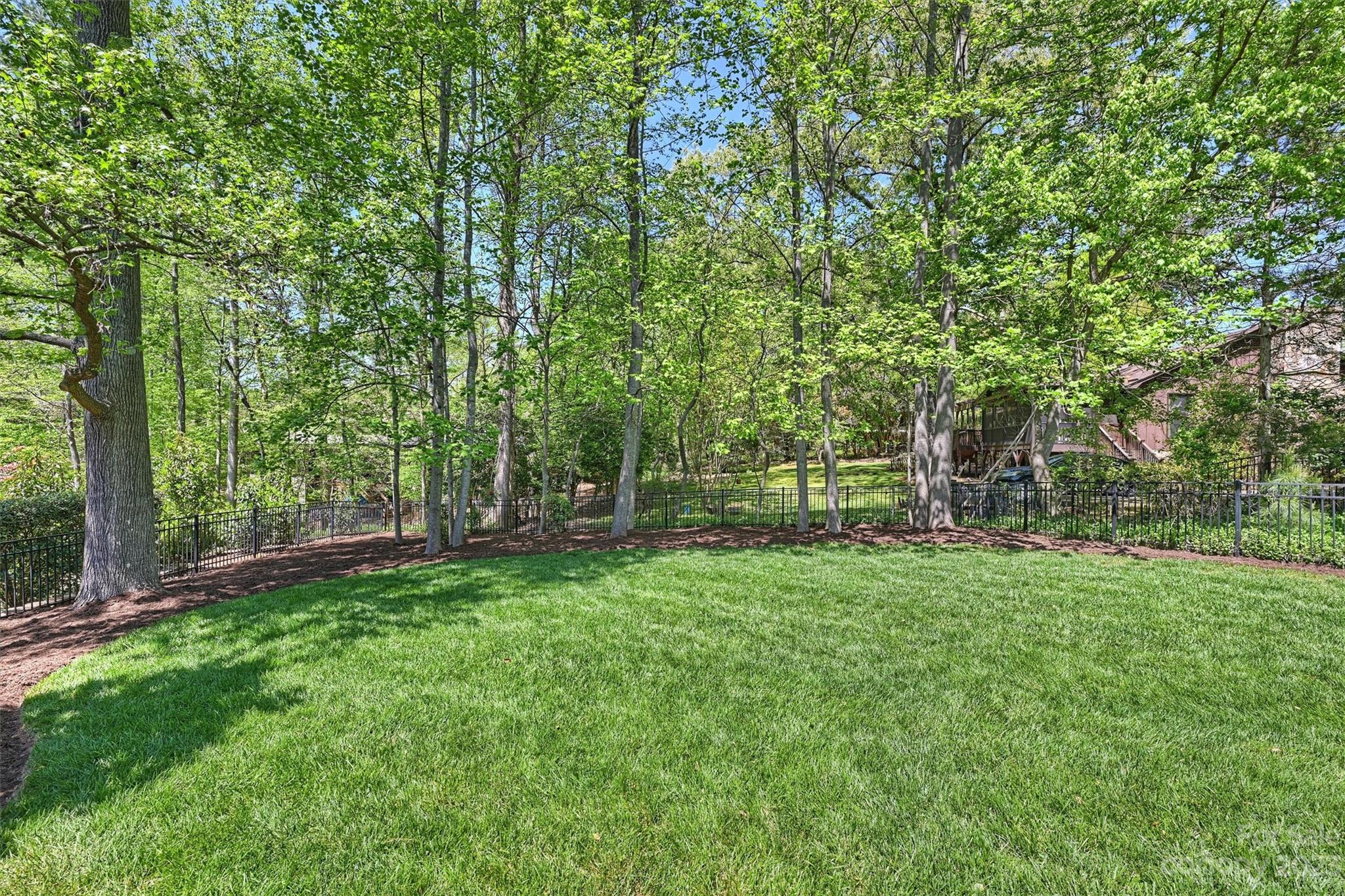 312 Wellingshire Court Matthews NC 28105