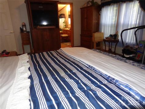 89 Blue Mountain Road Fairview NC 28730