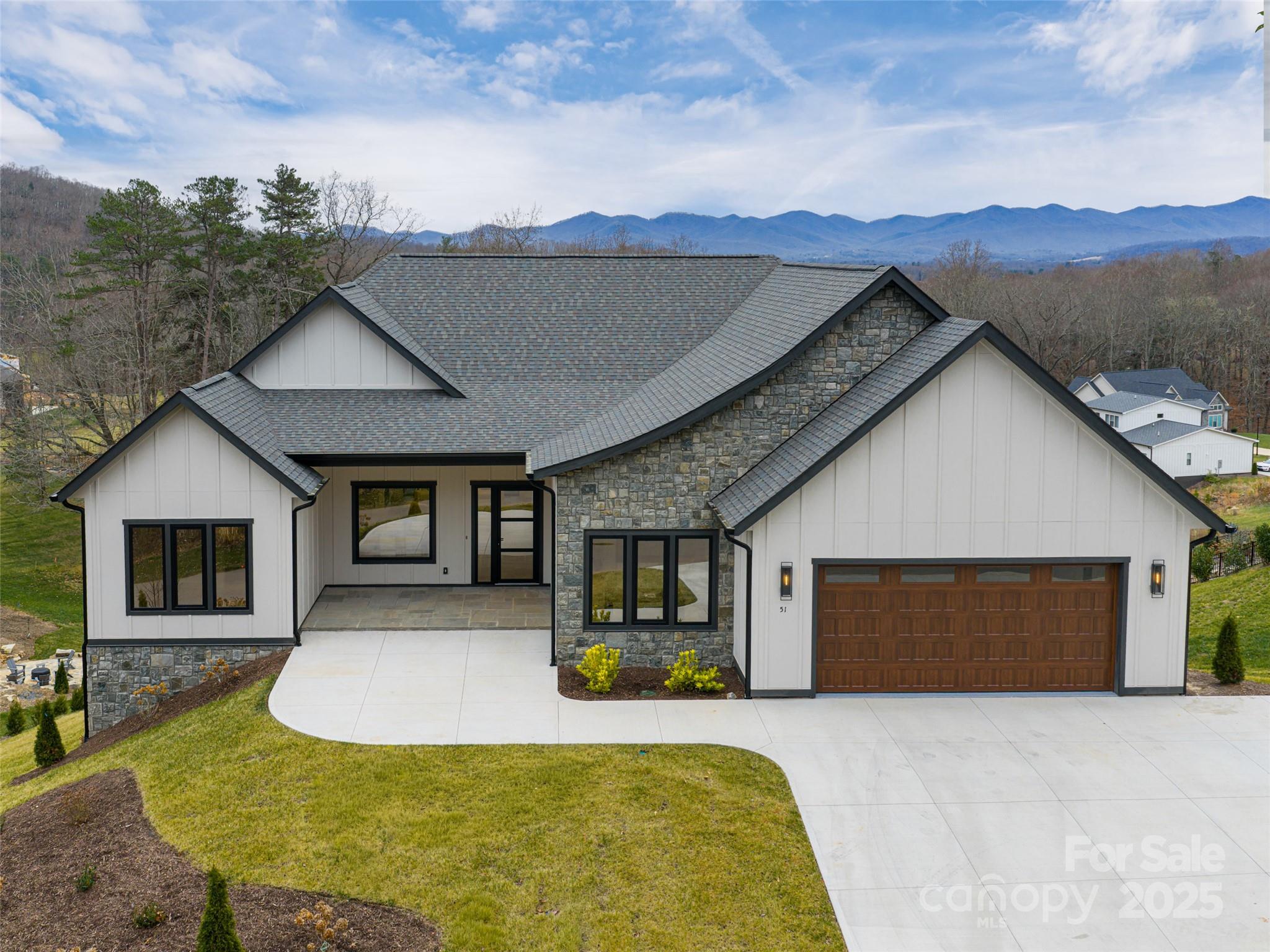51 Bridgeway Drive Candler NC 28715