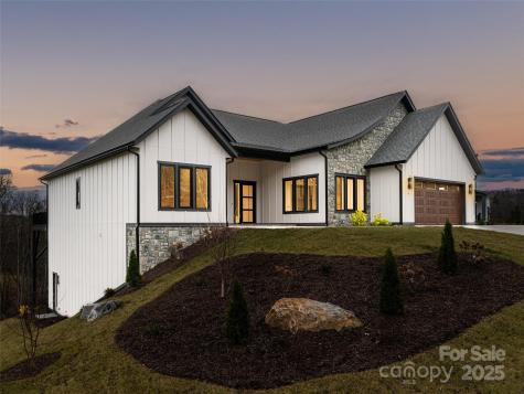 51 Bridgeway Drive Candler NC 28715