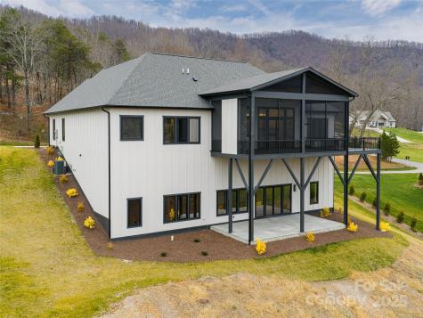 51 Bridgeway Drive Candler NC 28715