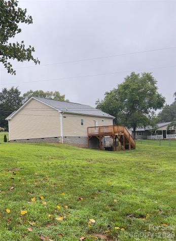 819 Wellwood Avenue Statesville NC 28677
