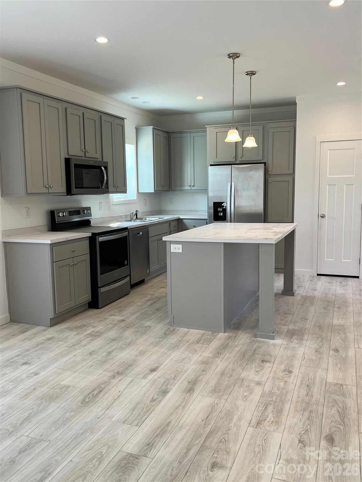 819 Wellwood Avenue Statesville NC 28677