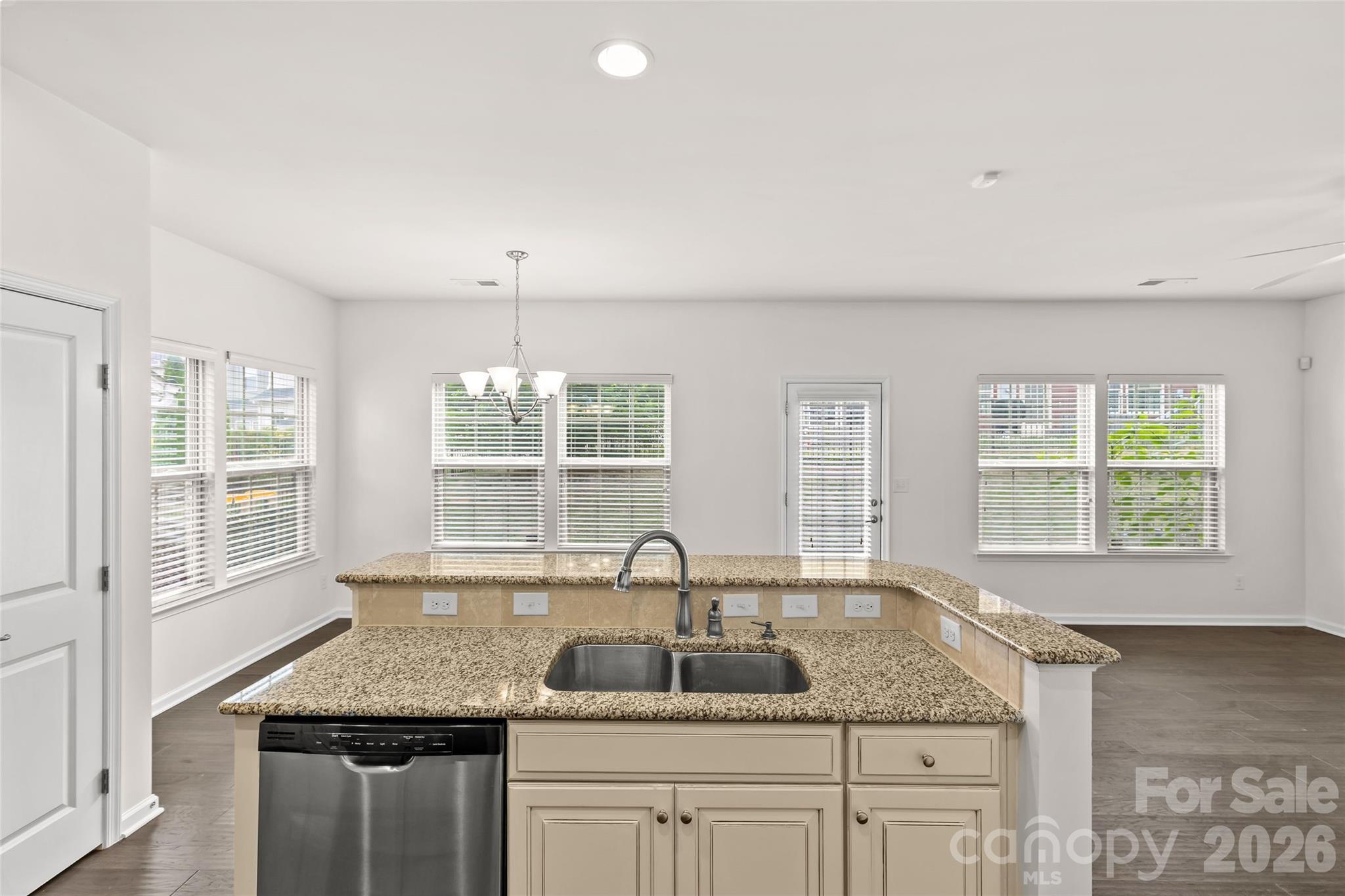 2435 Alyssa Lane Charlotte NC 28208