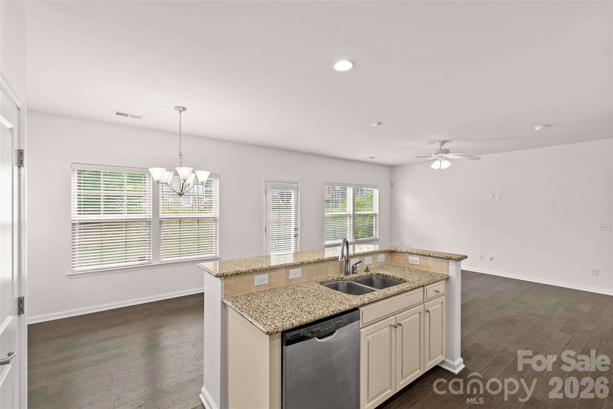 2435 Alyssa Lane Charlotte NC 28208