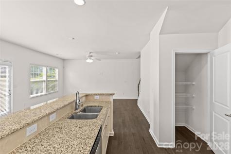 2435 Alyssa Lane Charlotte NC 28208
