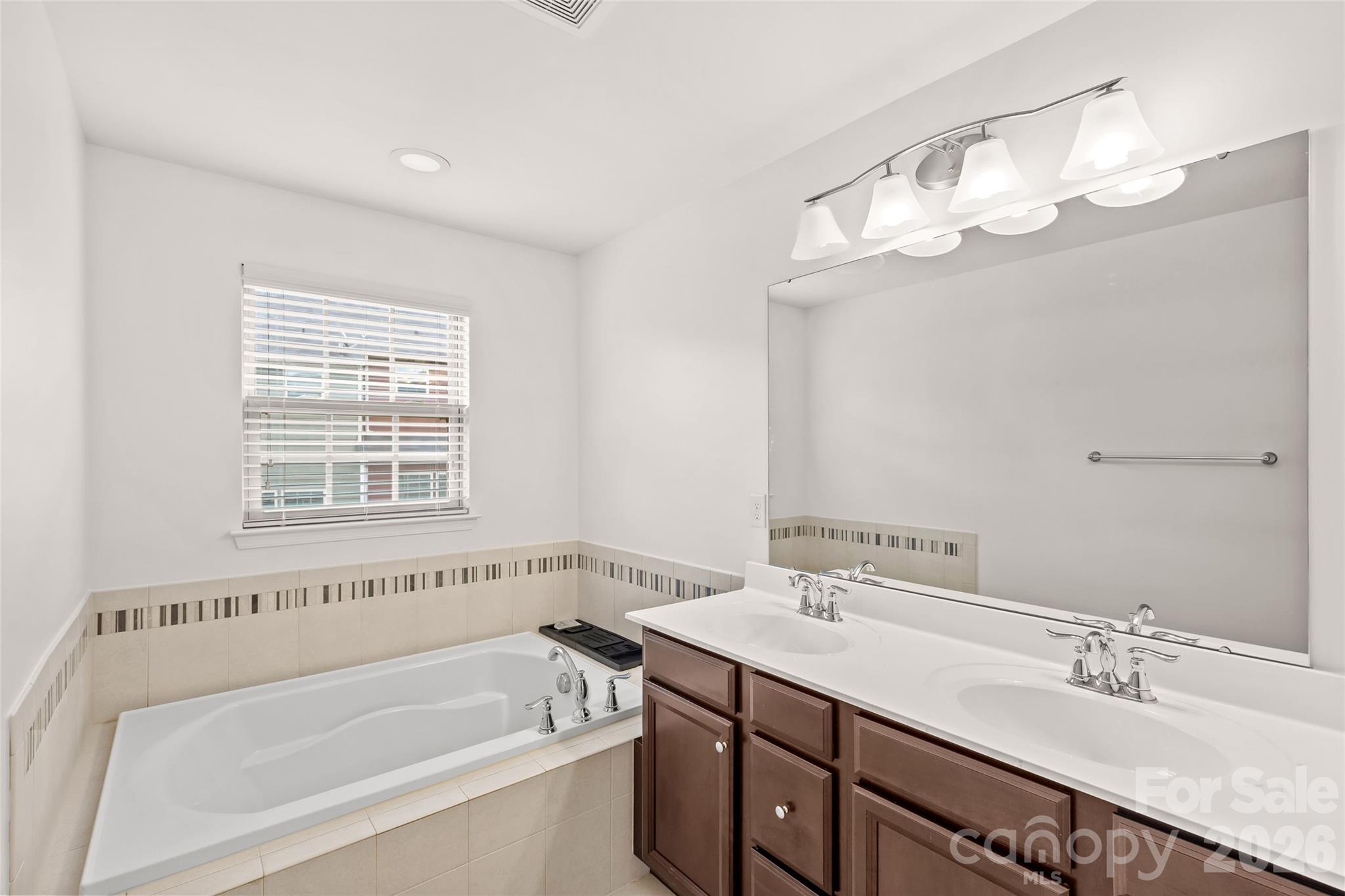 2435 Alyssa Lane Charlotte NC 28208