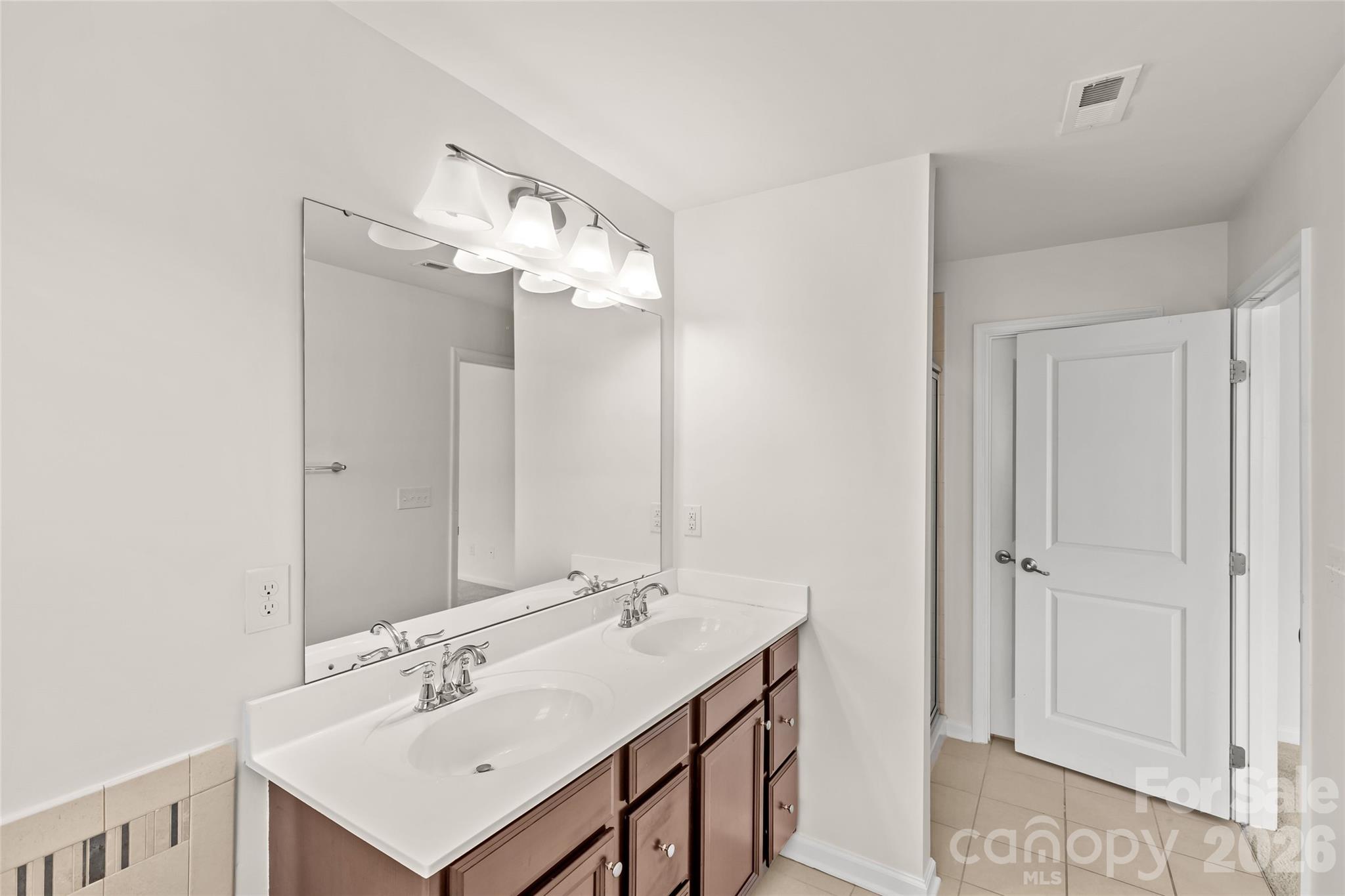 2435 Alyssa Lane Charlotte NC 28208
