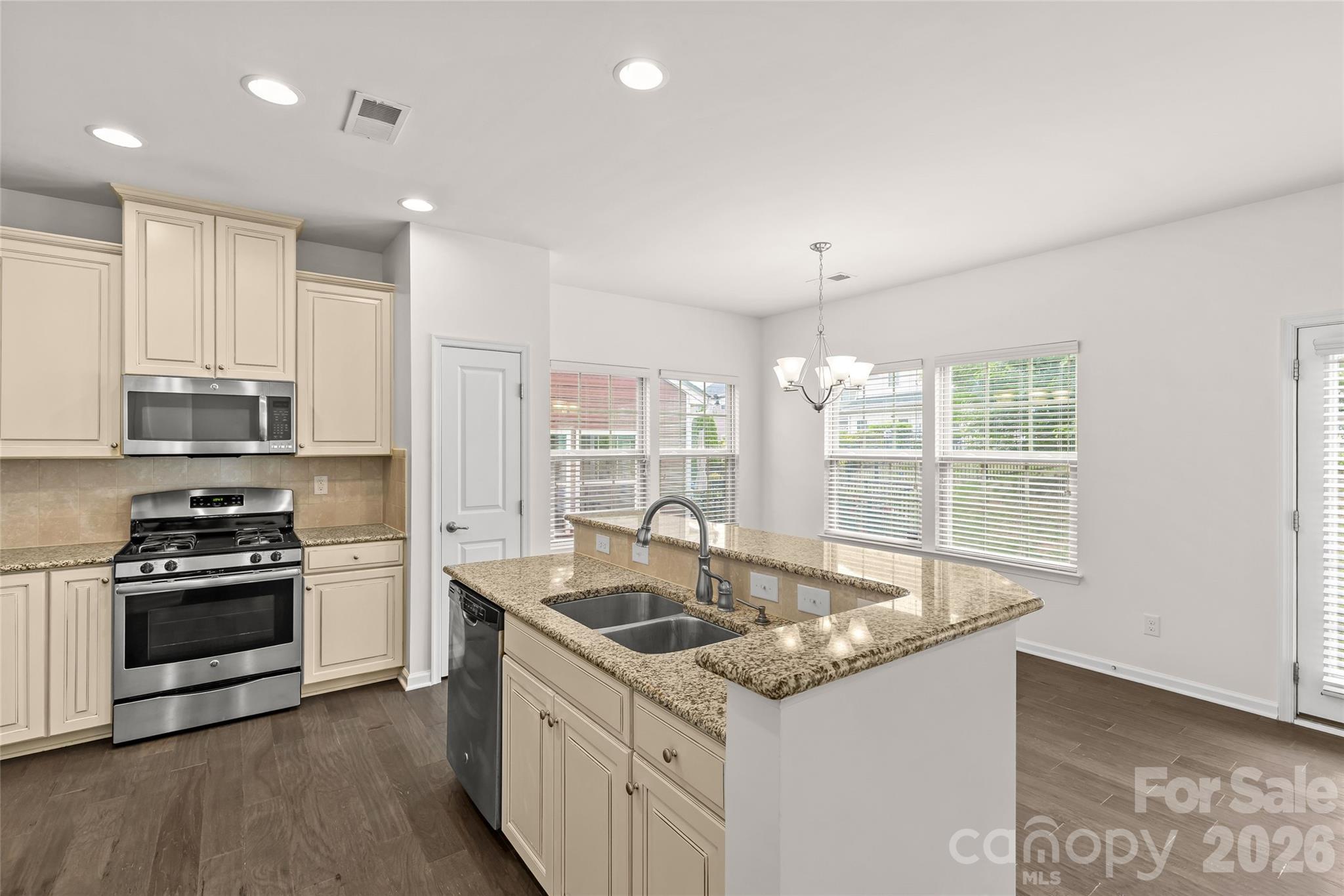 2435 Alyssa Lane Charlotte NC 28208