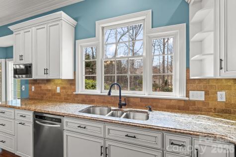 7902 Southerland Drive Browns Summit NC 27214
