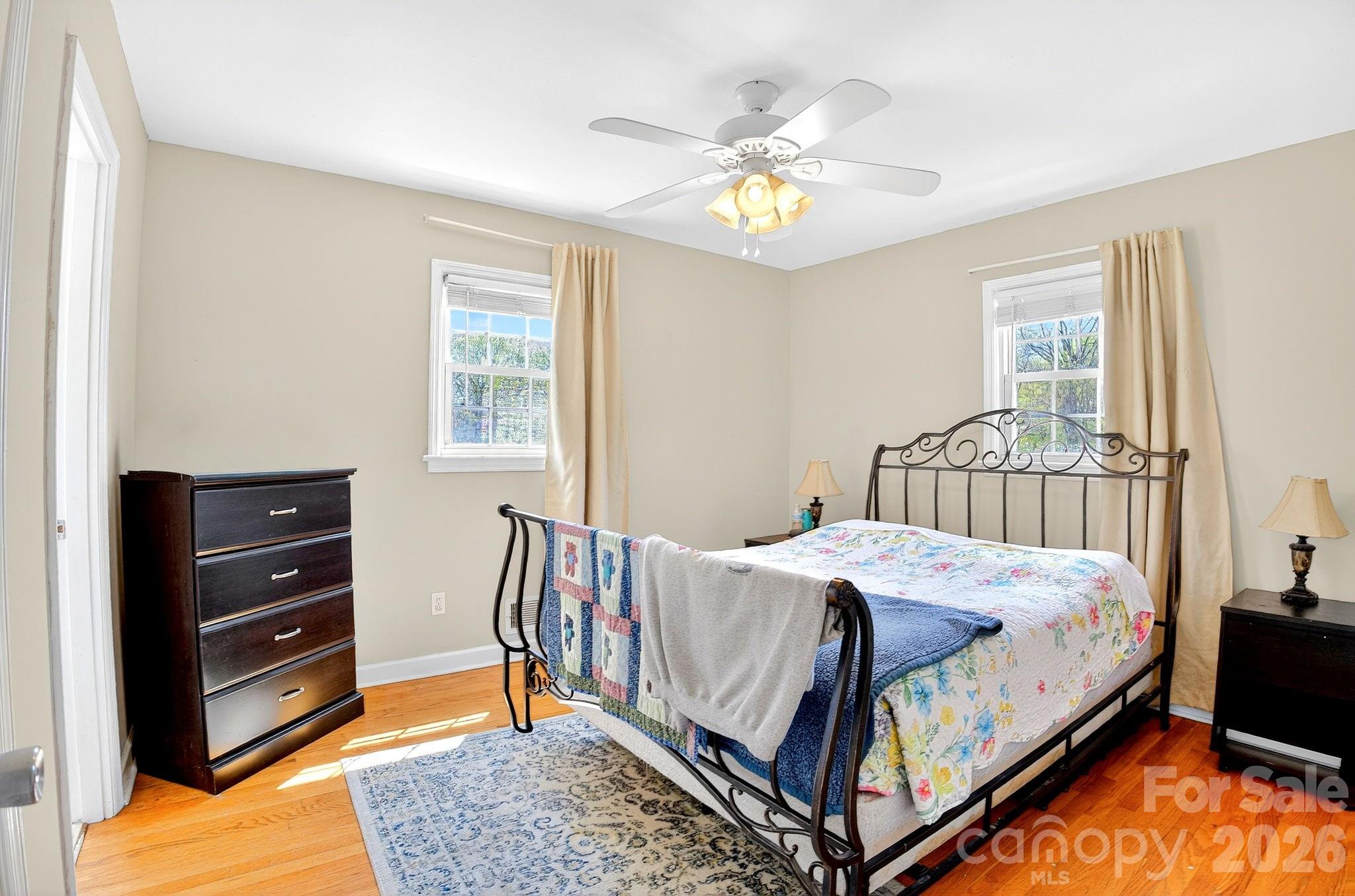 1091 16th Avenue NW Hickory NC 28601