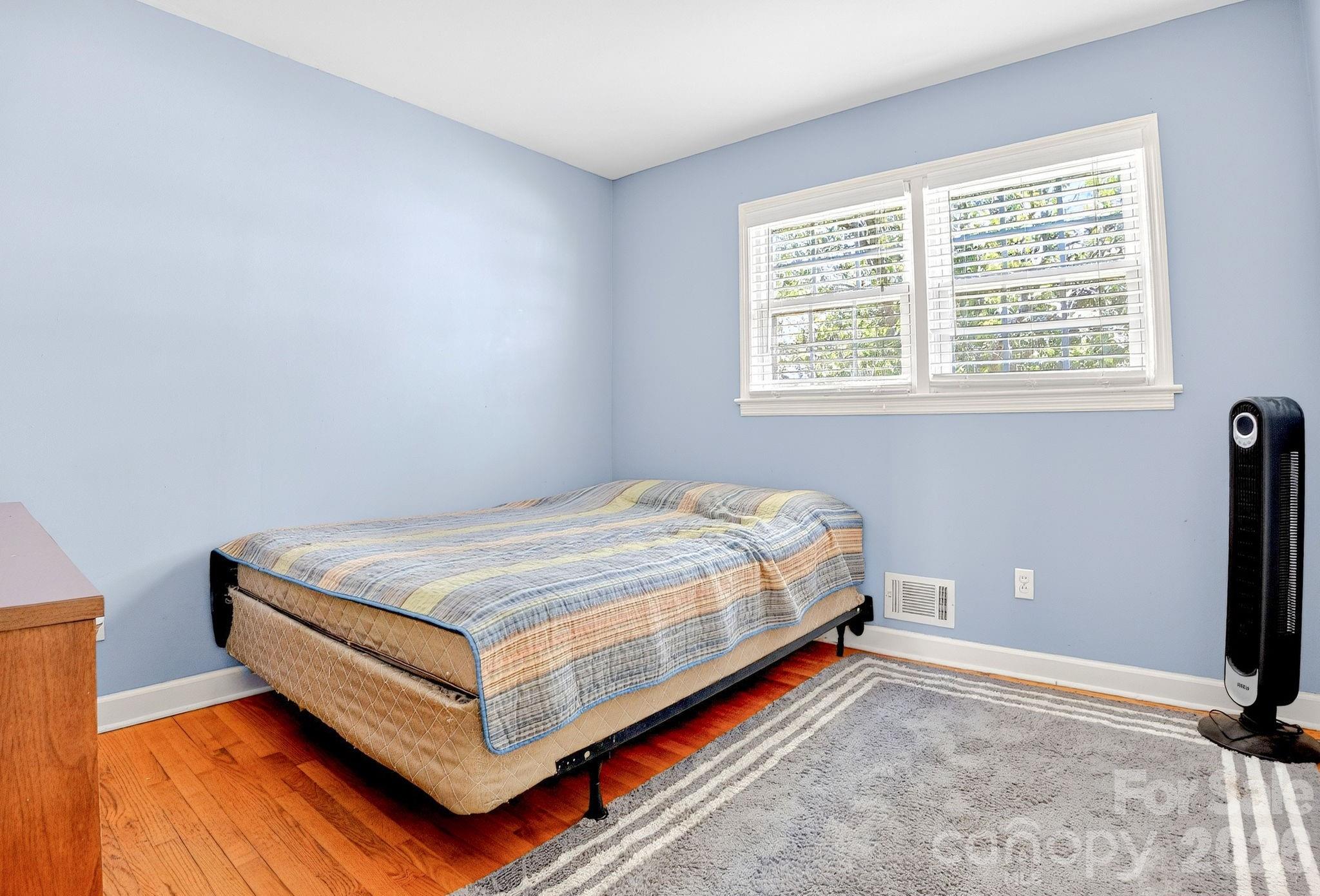 1091 16th Avenue NW Hickory NC 28601