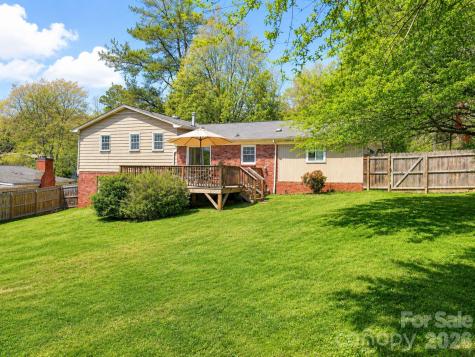 1091 16th Avenue NW Hickory NC 28601