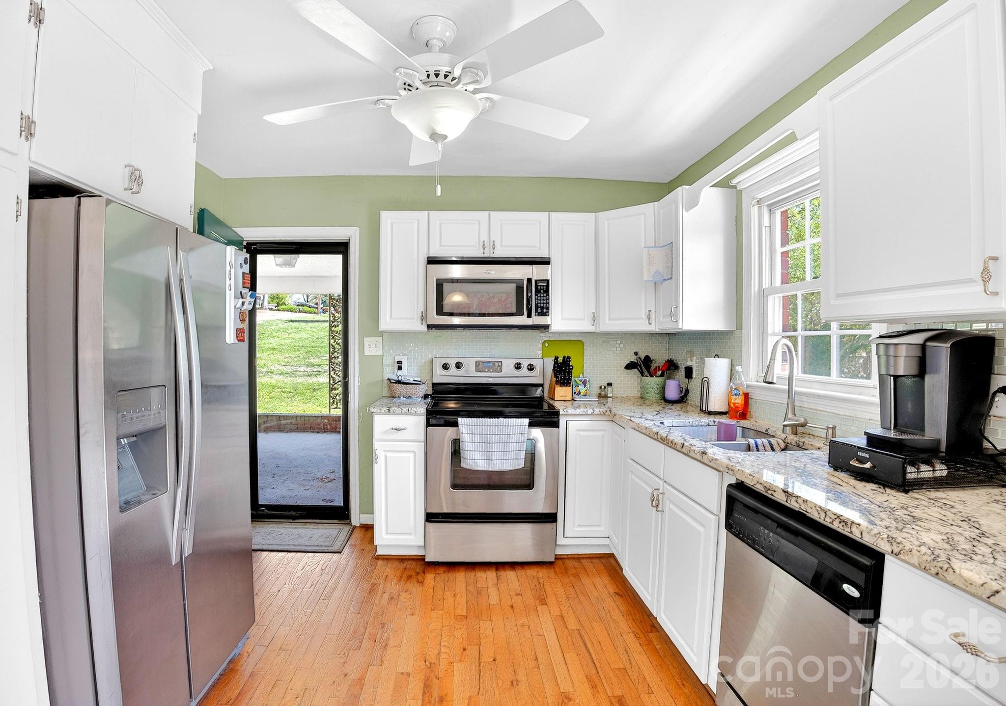 1091 16th Avenue NW Hickory NC 28601