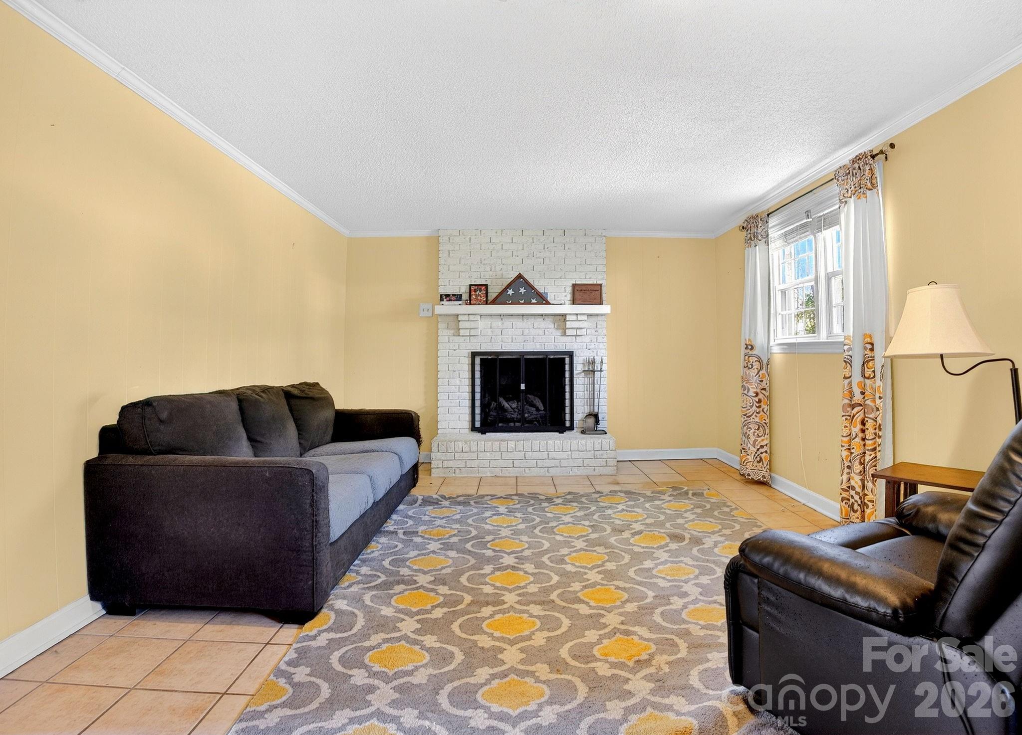 1091 16th Avenue NW Hickory NC 28601