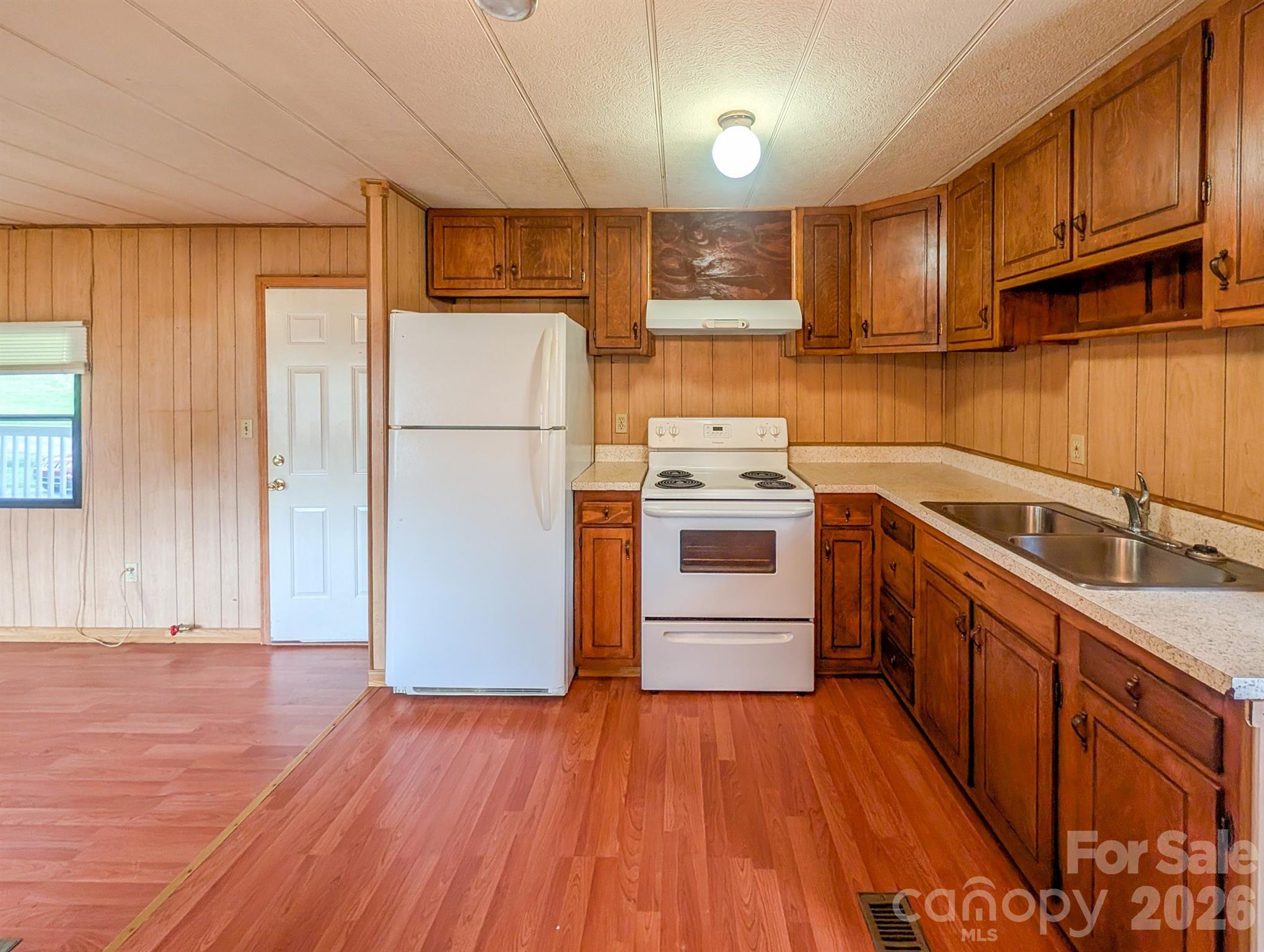 107 Mockingbird Lane Burnsville NC 28714