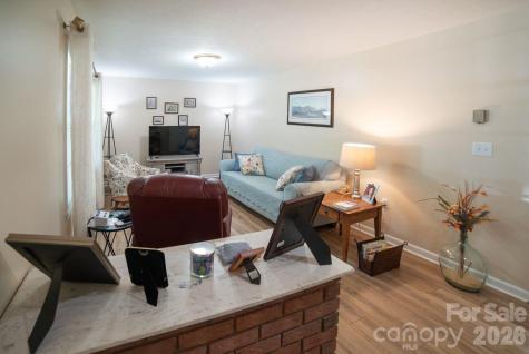 1802 Hopewell Road Morganton NC 28655