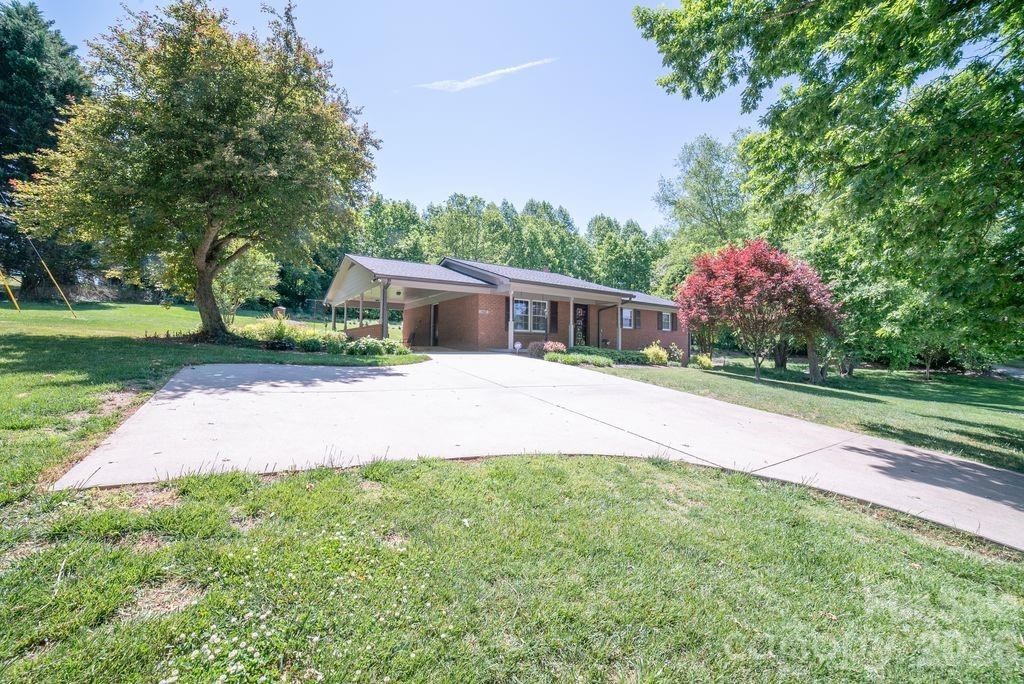 1802 Hopewell Road Morganton NC 28655