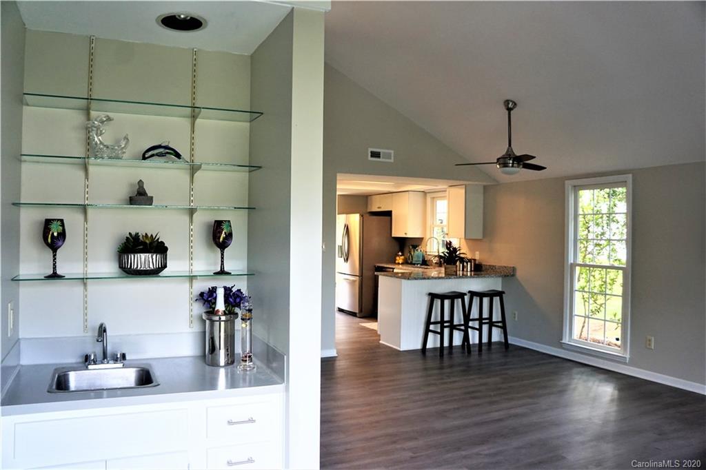 6814 El Greco Court Charlotte NC 28226