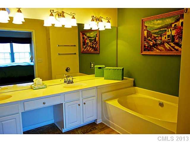 8120 Kincaid Court Charlotte NC 28277
