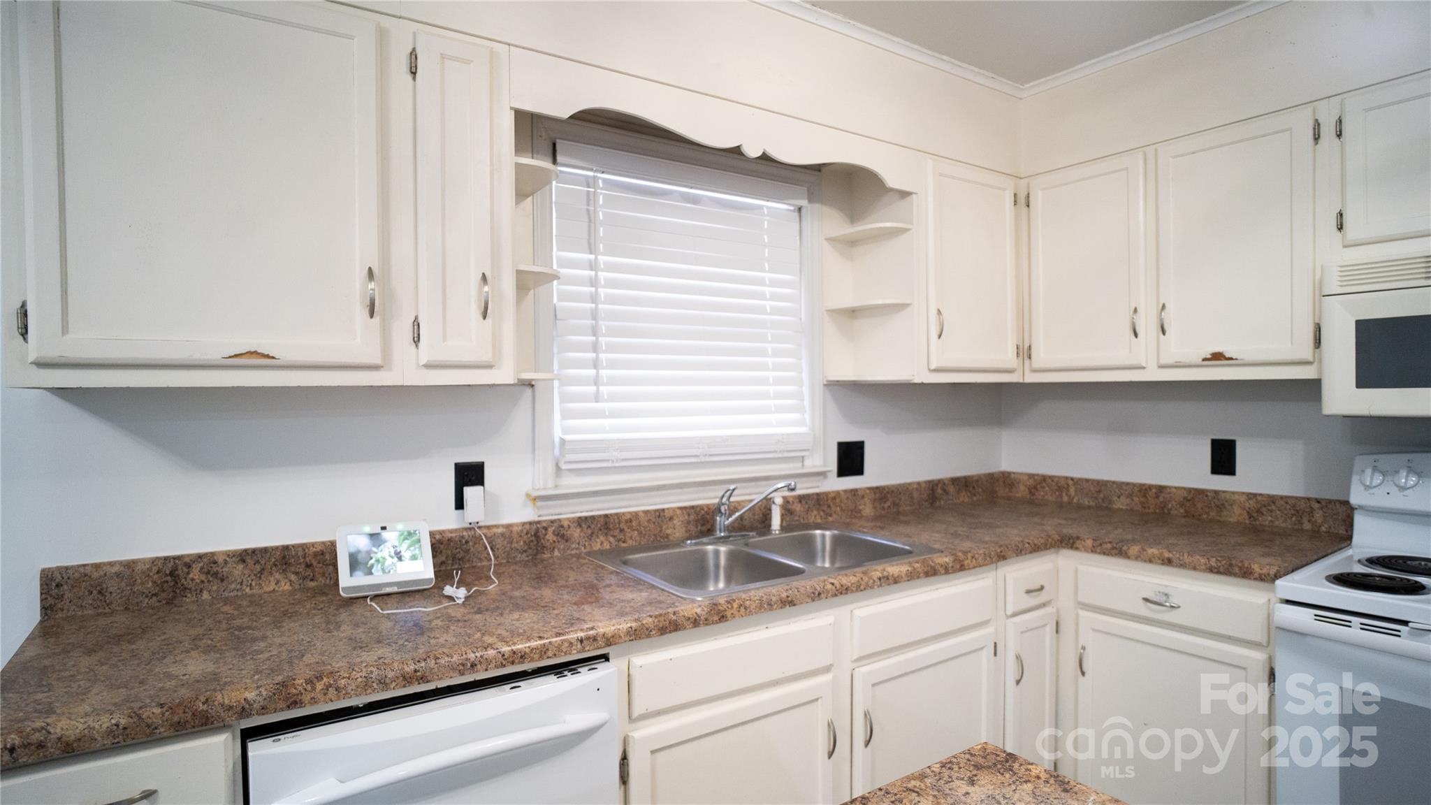 3916 David Cox Road Charlotte NC 28269