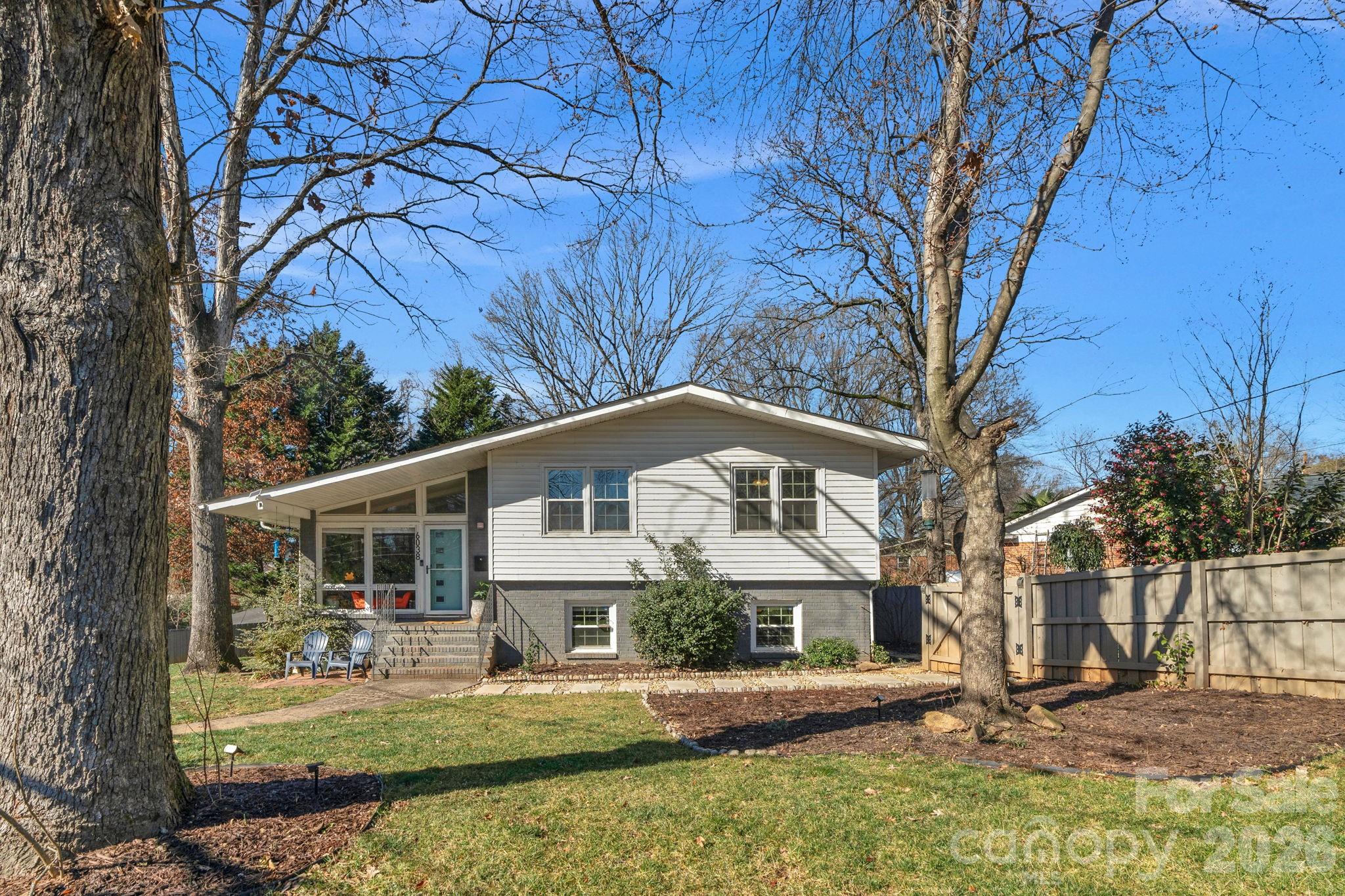 6038 Netherwood Drive Charlotte NC 28210