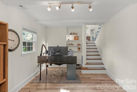 6038 Netherwood Drive Charlotte NC 28210